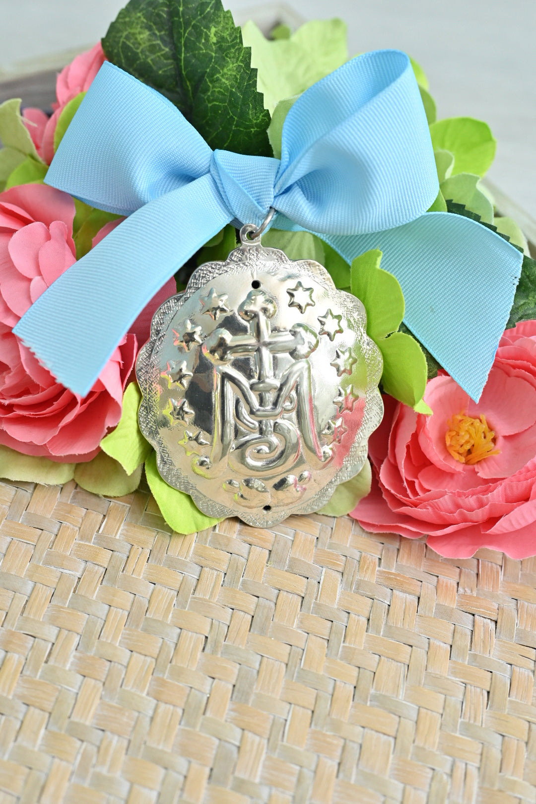 Crib Medallion