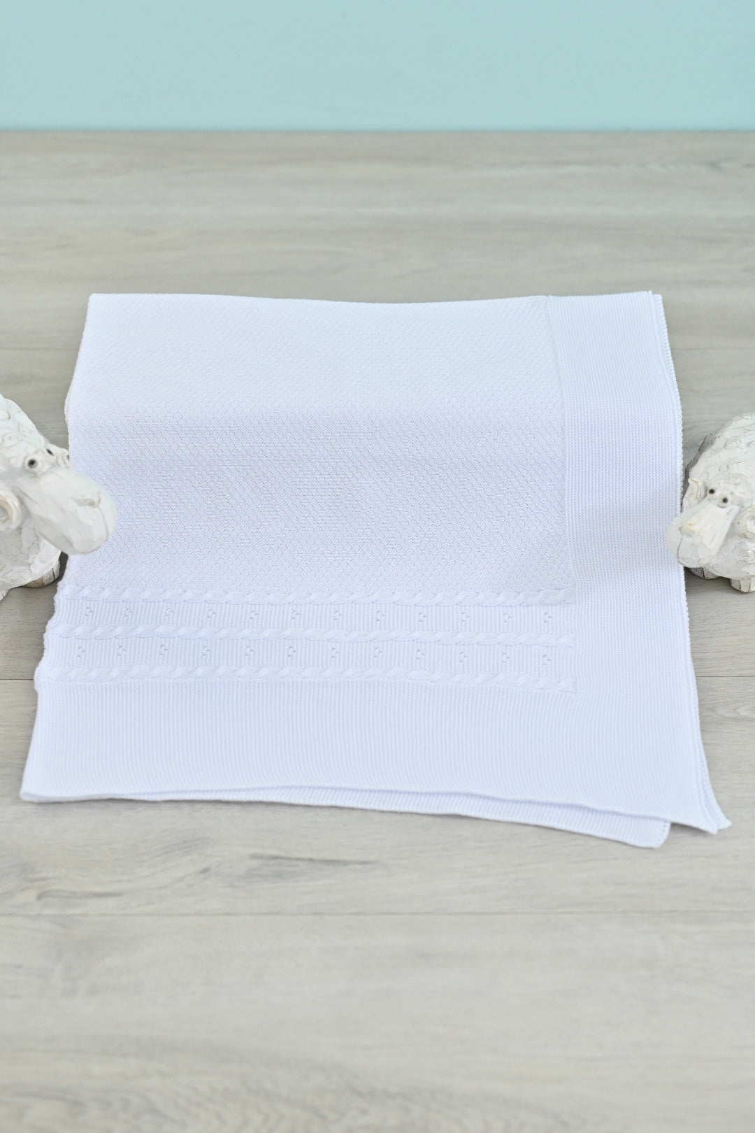 Luna Snuggle Knit Blanket