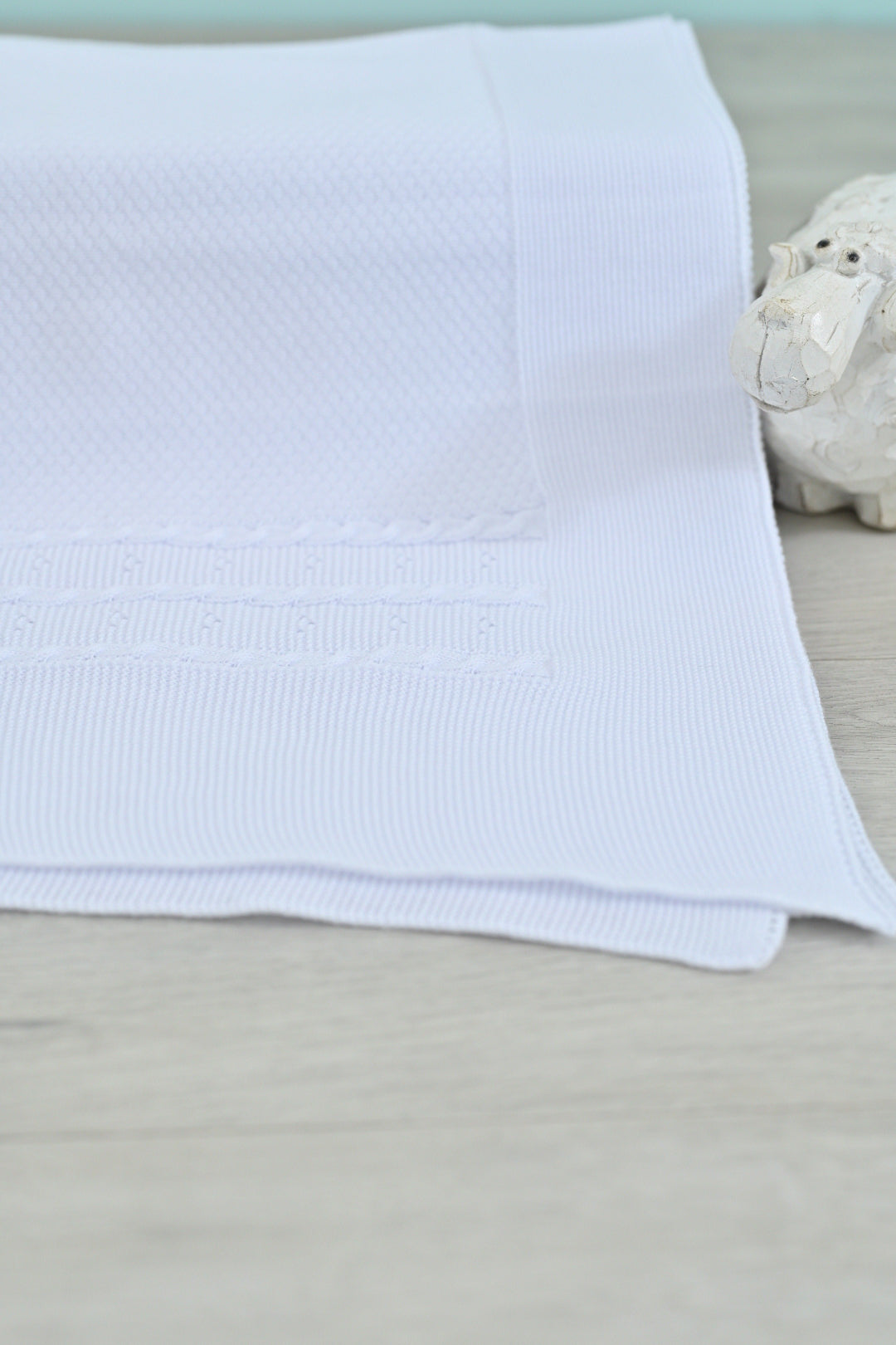 Luna Snuggle Knit Blanket